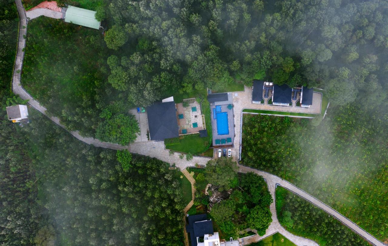 Hotel Vismita County Chikmagalūr Esterno foto