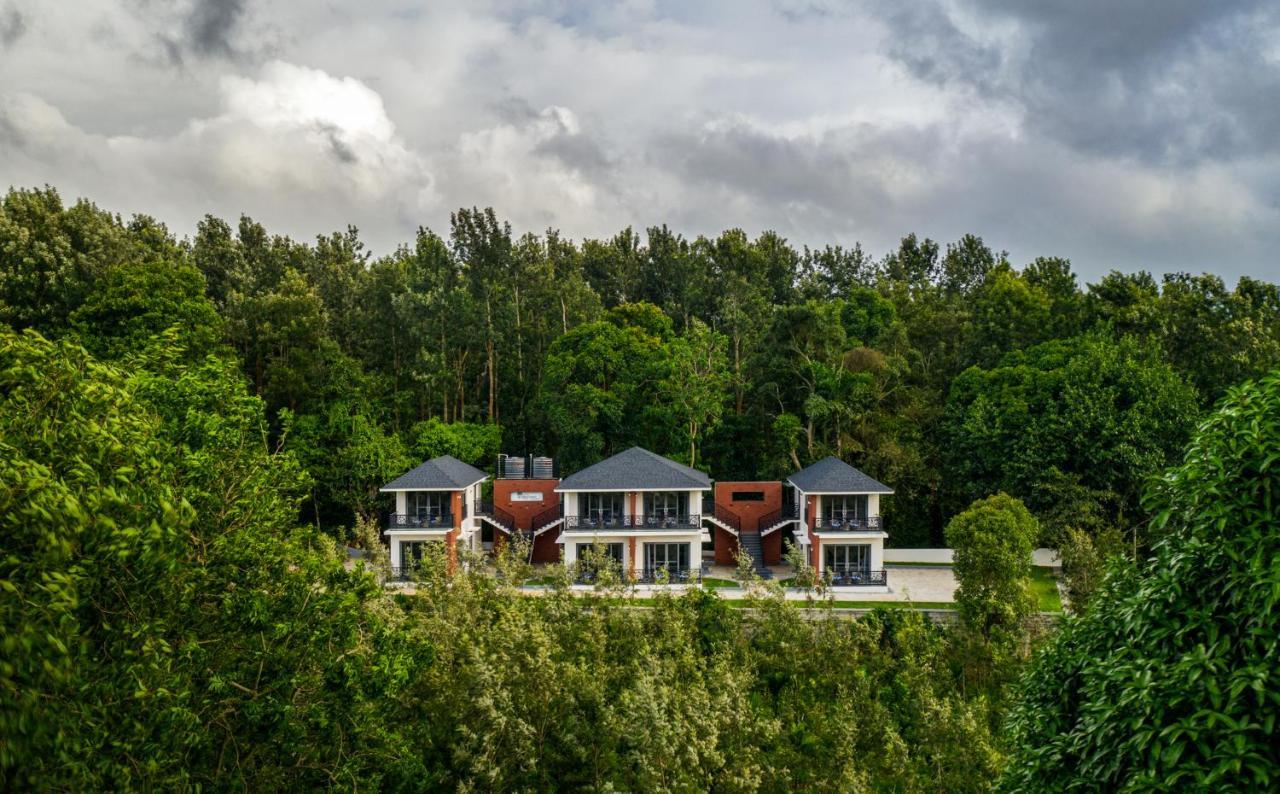 Hotel Vismita County Chikmagalūr Esterno foto