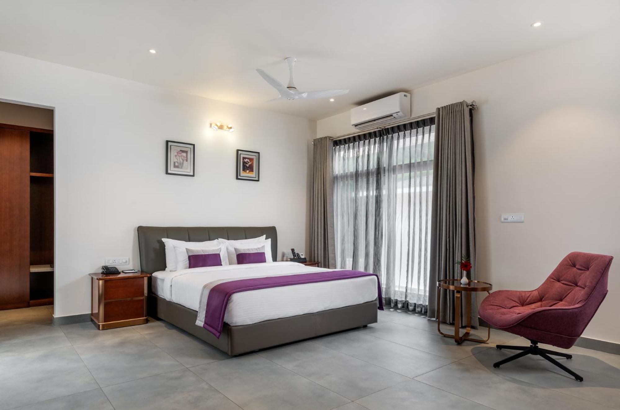 Hotel Vismita County Chikmagalūr Esterno foto