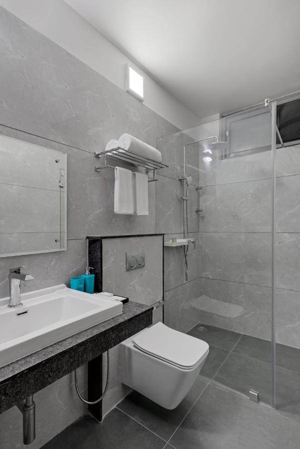 Hotel Vismita County Chikmagalūr Esterno foto